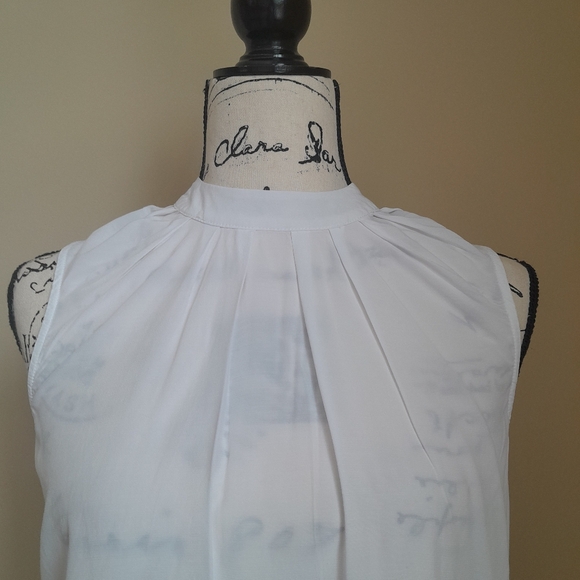 Manguun Collection white sleeveless top lightweight mock neck womens XS - Picture 2 of 9